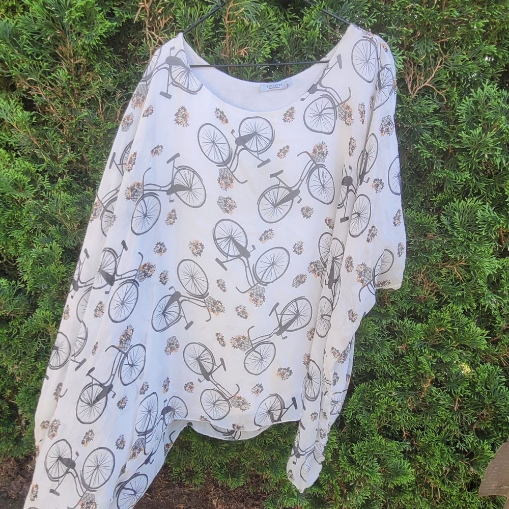 Size L silk blouse